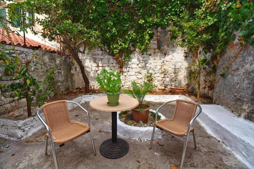 Traditional House With Ivy Garden Korfu Dış mekan fotoğraf